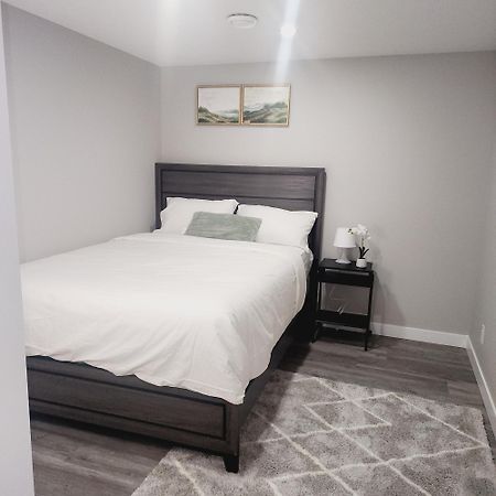 Fabulous And Cozy Guest Suite YYC Exterior foto